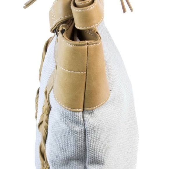 Stone Mountain Accessories Tan and Cream Shoulder Bag with Structured Design - Picture 2 of 3